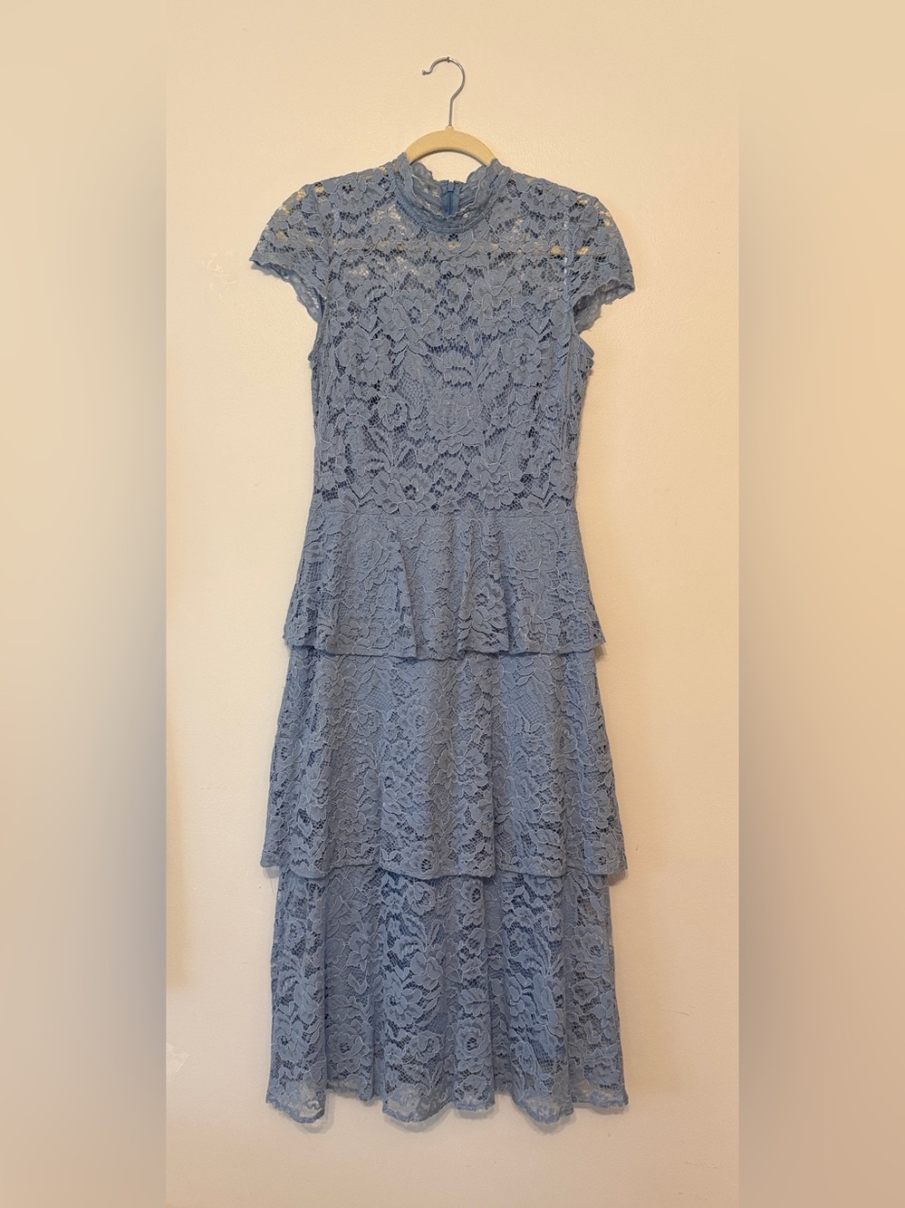 Lauren Ralph Lauren Size 8 Powder Blue Floral Lace Tiered Peplum Dress